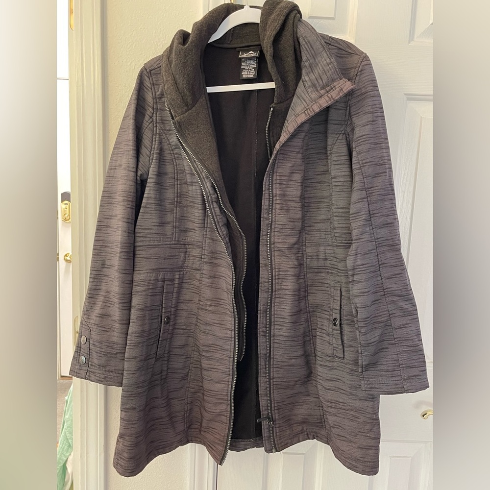 EUC VERTICAL 9 WOMANS KNEE LENGTH HOODED COAT. Double zip. Black/Gray. Size XL.